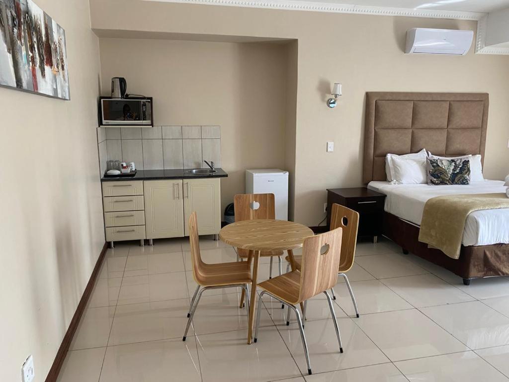 Aqua Stone Guest House Mbombela Zewnętrze zdjęcie